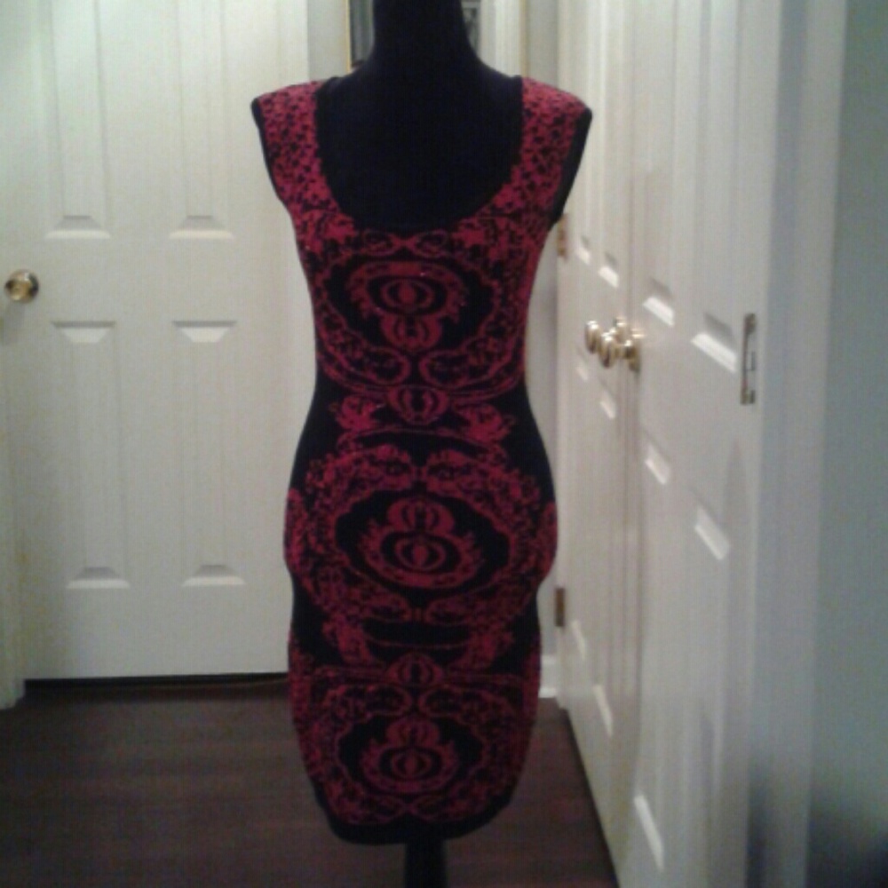 XOXO Black and Fusha Form Fitting Dress